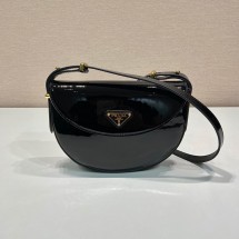 프라다 여성 삼각로고 페이턴트 레더 크로스백 2칼라 1BD349VOOO069 F03KJ