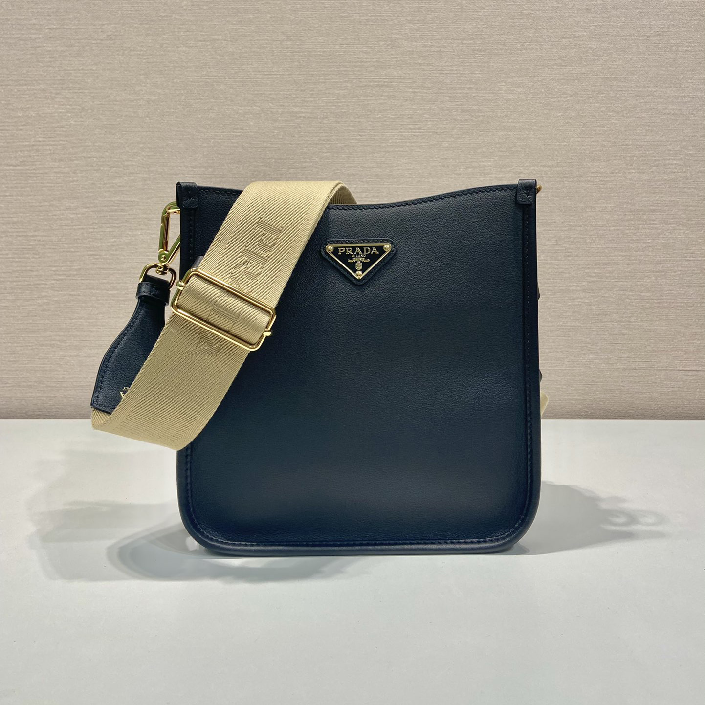 프라다 24S 신상 숄더백 2칼라 1BH220
