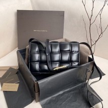 보테가베네타 패딩 카세트 백 591970 VCQR1 2132