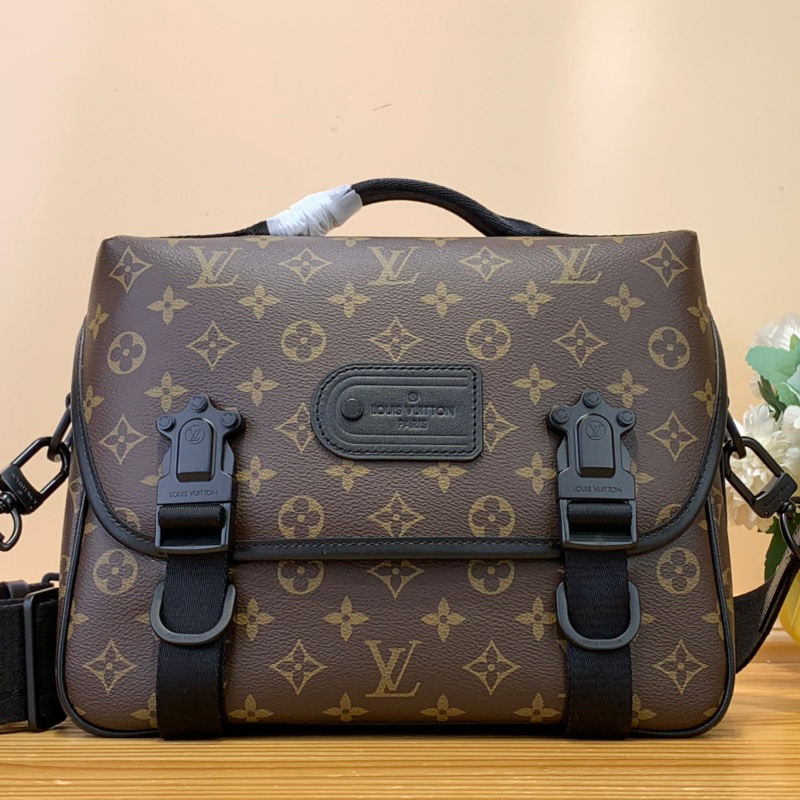 루이비통 트레일 메신저 M46972