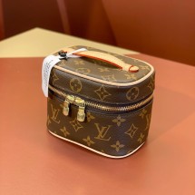 루이비통 니스 나노 미니 BB 베니티백 M44936