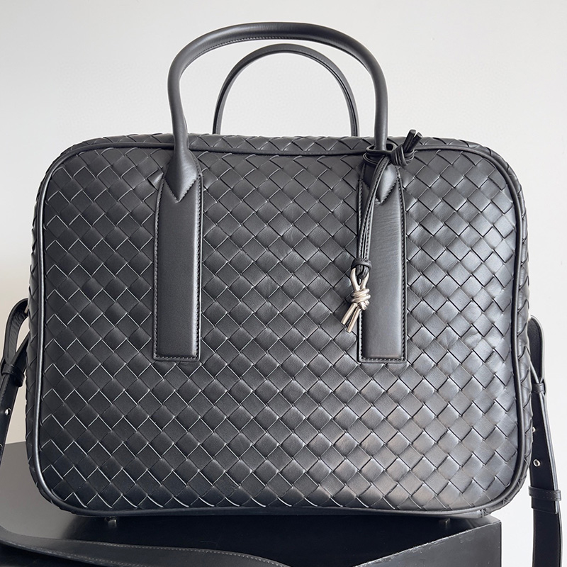 보테가베네타 위켄더 겟어웨이 백 766372 V2HL1 8803 (2칼라)