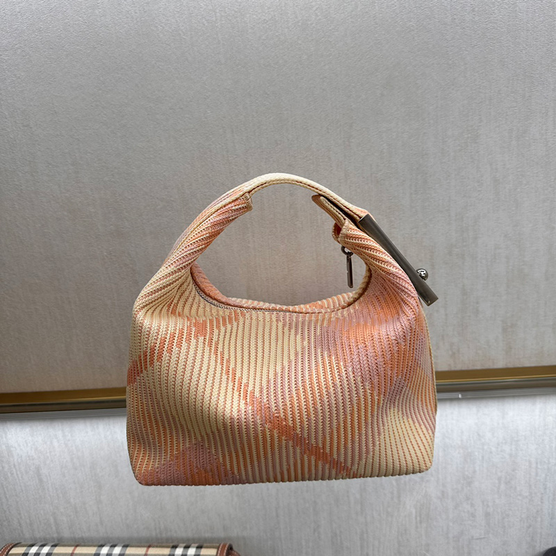 버버리 토트 탑 핸들백 80820421 MINI PEG DUFFLE BAG (4칼라)