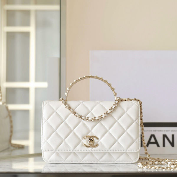 샤넬 뉴미니 탑핸들 램스킨 2칼라 AP3504