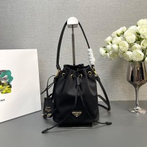 프라다 리나일론 1978 리나일론 버킷백 1BE067_R064 (4칼라)