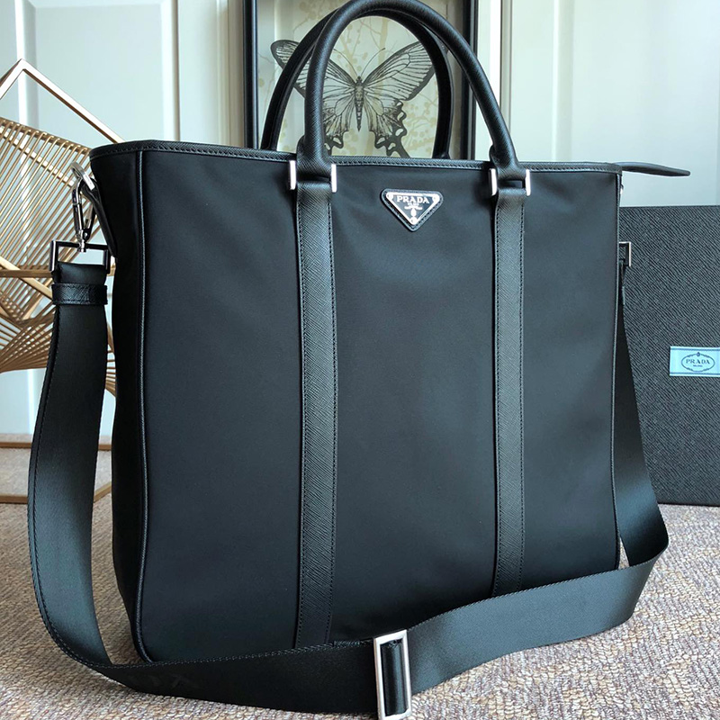 프라다 나일론 남성 토트백 2VG034