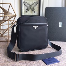 프라다 바이커 메신저 백 리나일론 사피아노 블랙 2VH002