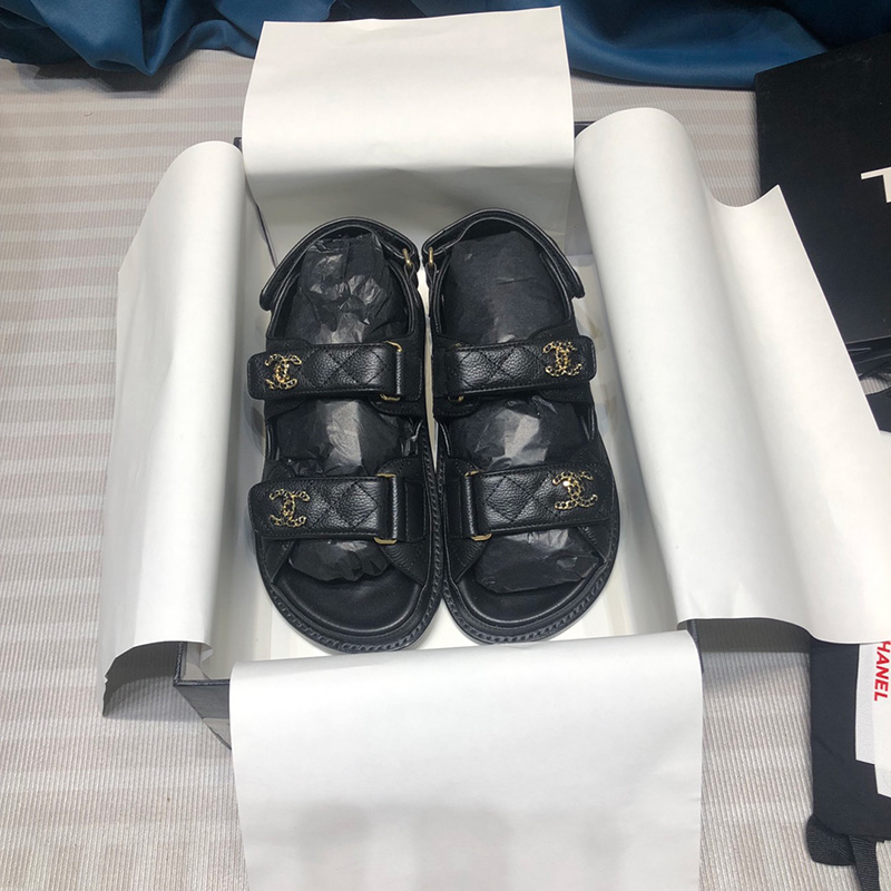 샤넬 레더 벨크로 샌들  G35927