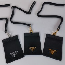 프라다 비텔로무브 삼각 로고 카드 홀더 목걸이 3칼라 1MC007
