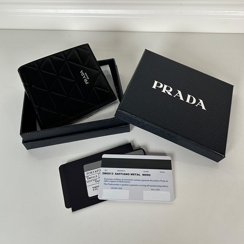 프라다 페드로 브러시드 로고 가죽 지갑 2MO513_2CNV