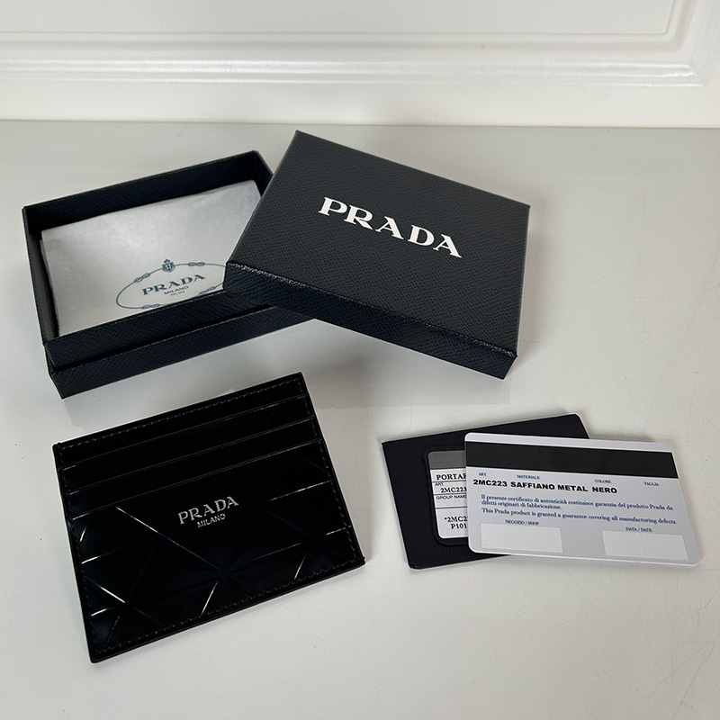 프라다 페드로 브러시드 카드지갑 2MC223_2CNV