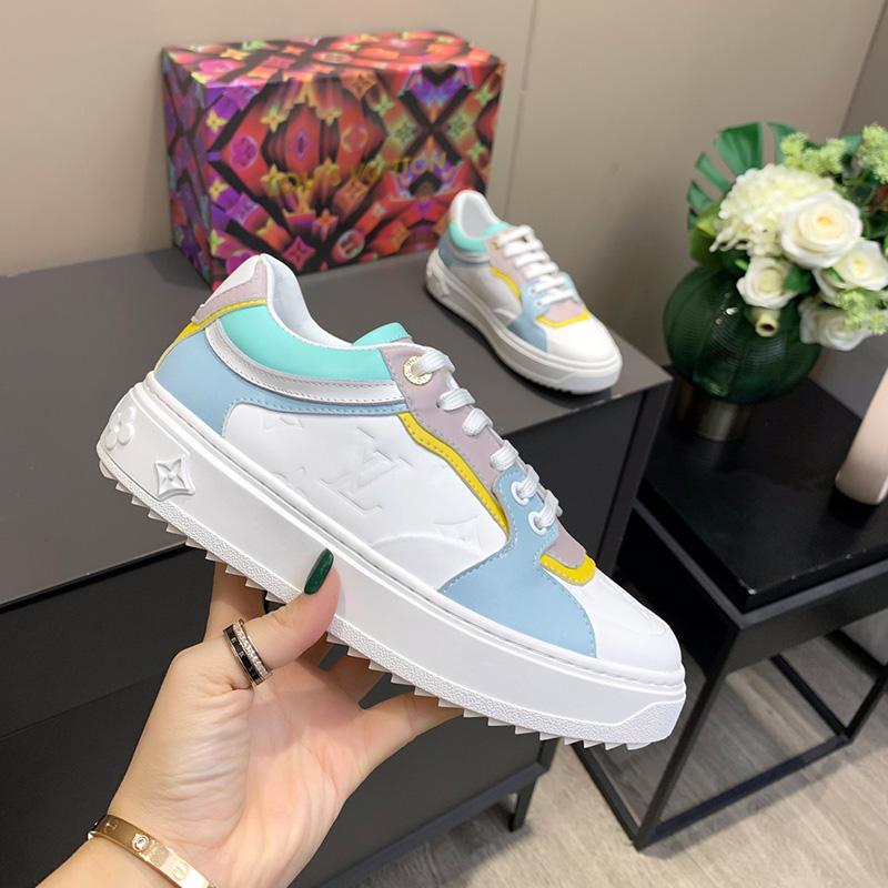 루이비통 멀티컬러 파스텔 타임아웃 스니커즈 1A8VTZ