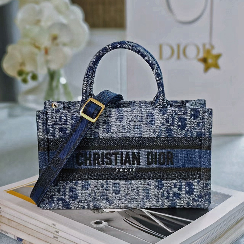 오블리크 북 토트 백 미니 블루 데님 S5573CEGC_M49E