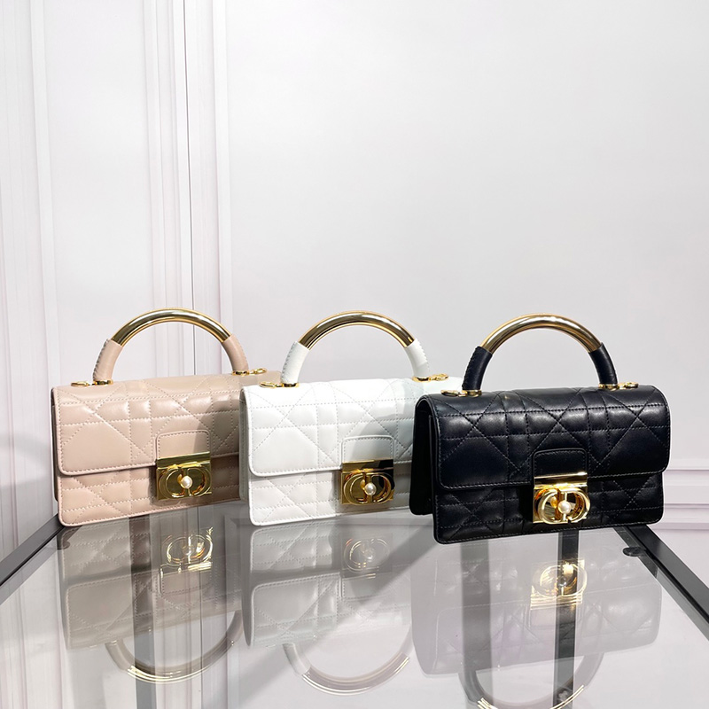 디올 앙쥬 백 미니 매크로까나쥬 3칼라  M4401UNMZ