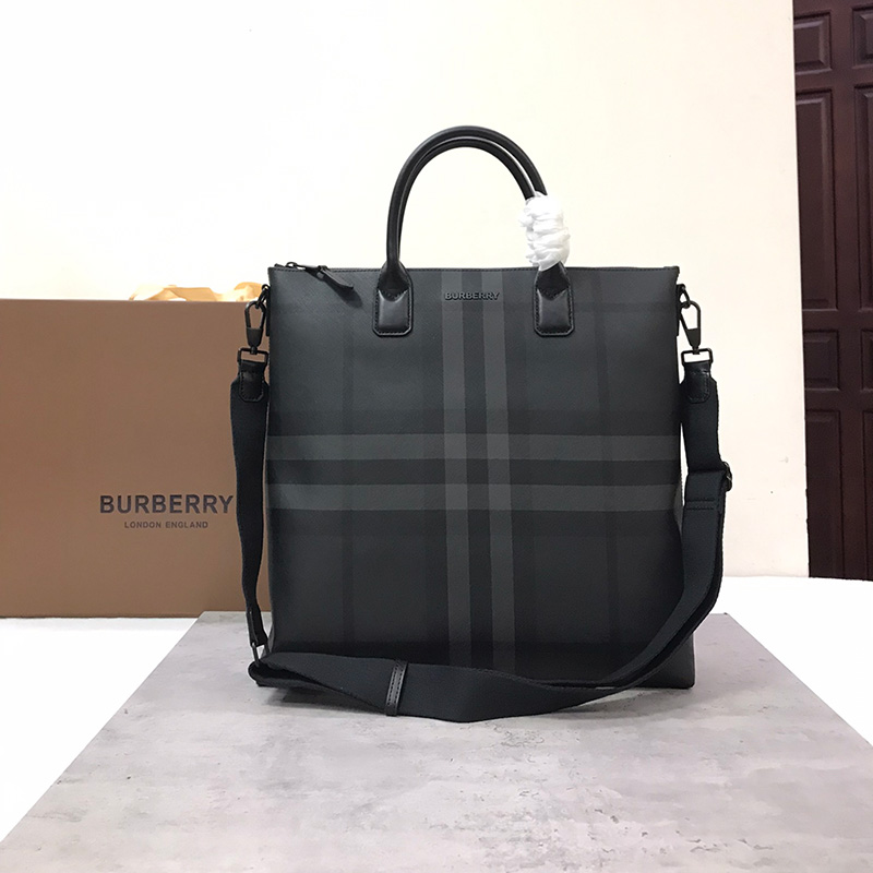 버버리 차콜 체크 레더 토트백 80529291