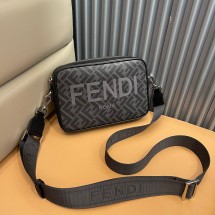 펜디 남성 크로스백 카메라 케이스 브라운 옐로우 7M0286AJJ4F0GXN