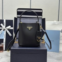 프라다 파니에 버킷백 신상 2칼라 1BA373