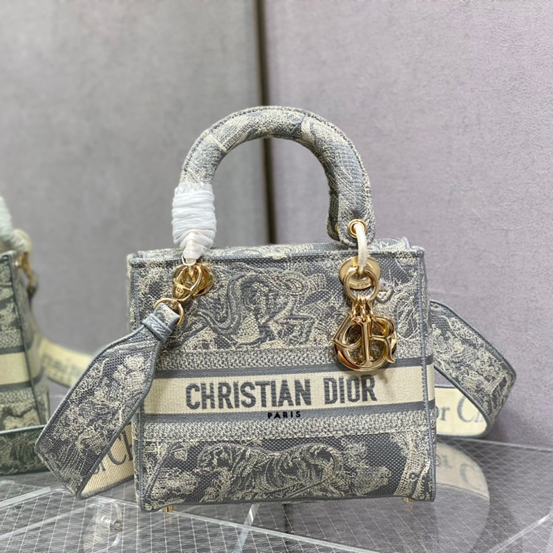 디올 Toile de Jouy Reverse 자수 백 M0565ORGO M932