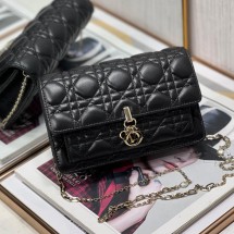 디올 까나쥬 체인 파우치 WOC 미니 크로스 백  2컬러 S0937ONMJ M900