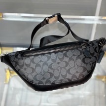 코치 남성 시그니처 캔버스 벨트 슬링백 78777 QBMI5