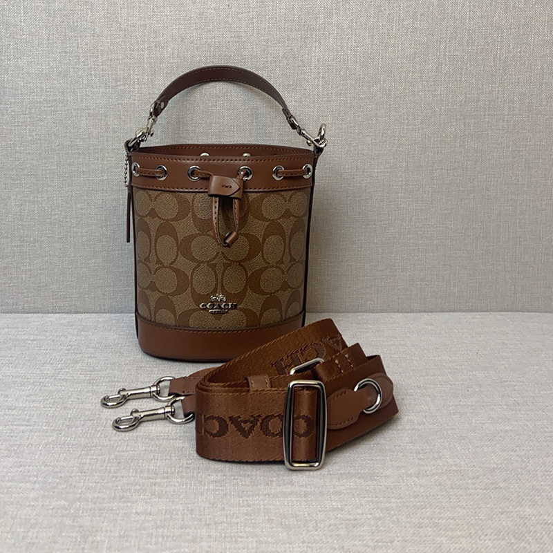 코치 시그니처 미니 버킷백 CR145 SVWQ3