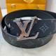 루이비통 실버 양면 소가죽 컨버스 남성벨트 4CM M0451