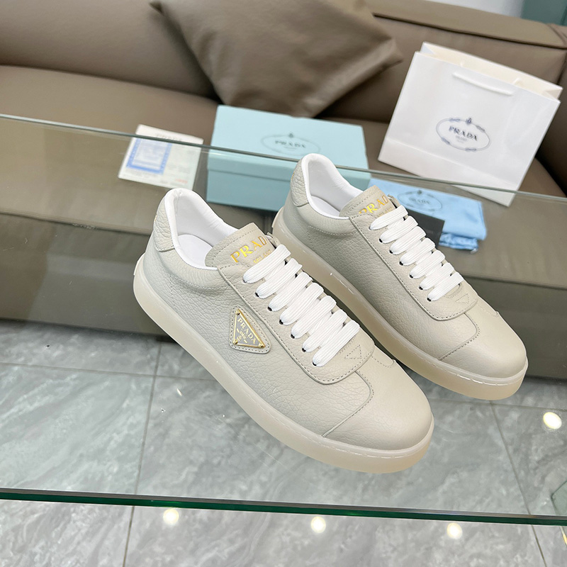 프라다 24SS 1E413N 013 F0D32 (로고 가죽 스니커즈)