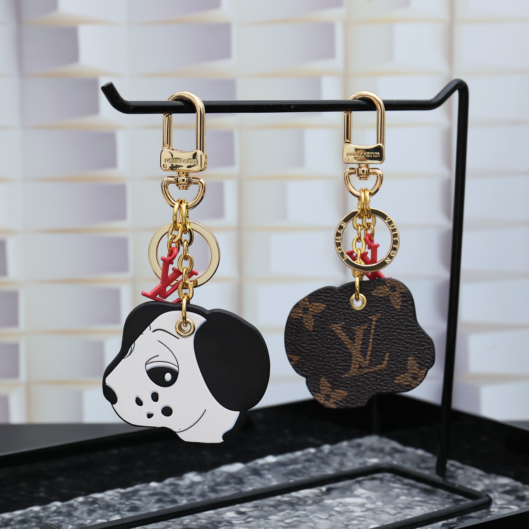 루이비통 애니모그램 키링 달마시안 키 홀더 백참 강아지 M01967