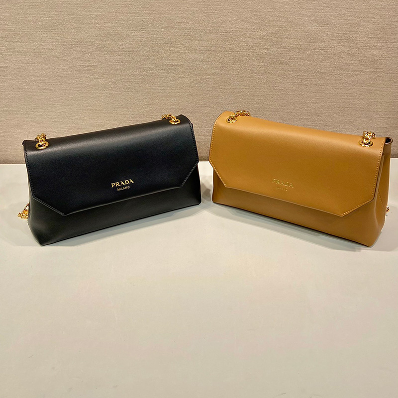 프라다 미디움 가죽 숄더백 2컬러 1BD371