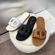 디올 D 클럽 뮬 카프스킨 3컬러 KCQ390VEA