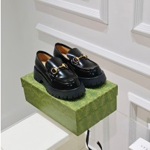 구찌 여성 레더 러그 솔 홀스빗 로퍼 2컬러 577236