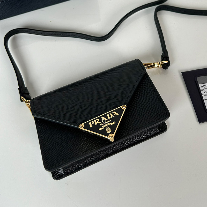 프라다 삼각로고 사피아노 레더 미니 크로스백 1MR033