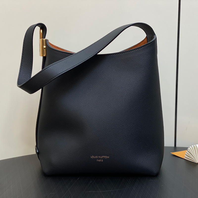 24FW 루이비통 가방 여성용 로우키 호보 PM 3컬러 M25352