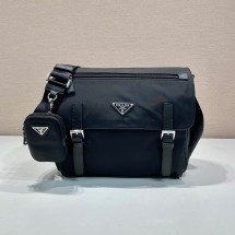 프라다 리나일론 삼각로고 숄더 백 블랙 24FW 로고 플라크 1BD953