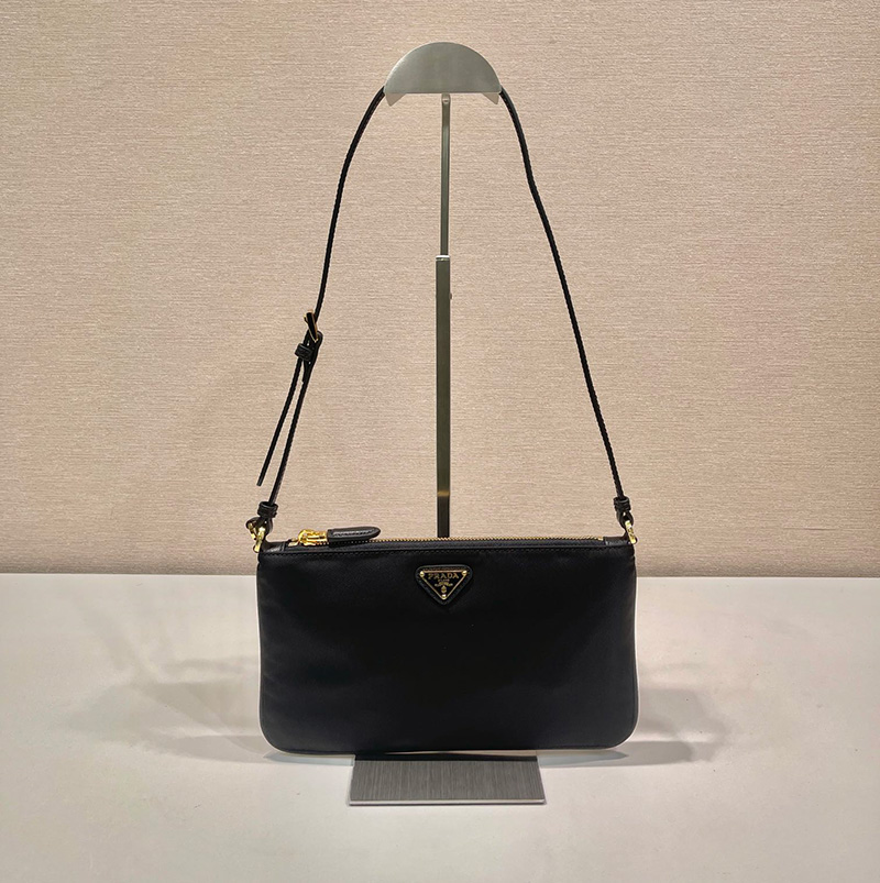 프라다 숄더백 미니 리나일론 파우치 블랙 1NE545