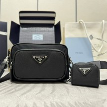 프라다 사피아노 삼각로고 블랙 크로스백 남성 2VH172 2FAD