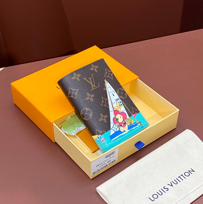 루이비통 여권 커버 모노그램 M82625