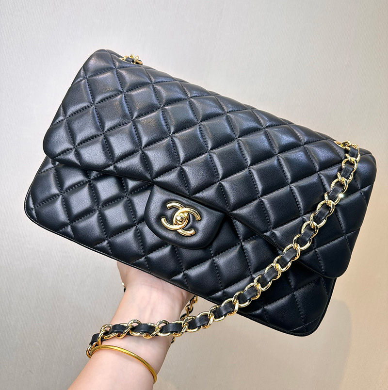 샤넬 클래식 라지 램스킨 블랙 A58600