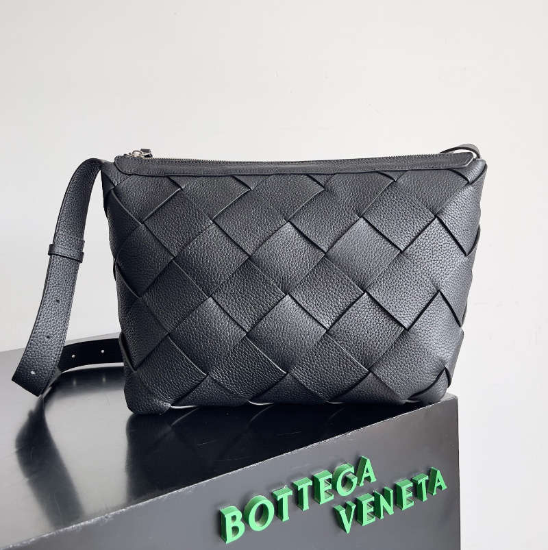 보테가베네타 24FW 남성 디아고 크로스백 795125