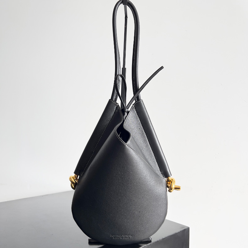 보테가 베네타 스몰 & 미듐 솔스티스 숄더백 블랙 799522