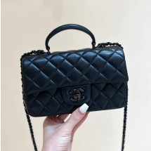 샤넬 뉴미니 탑핸들 램스킨 플랩백 AS2431