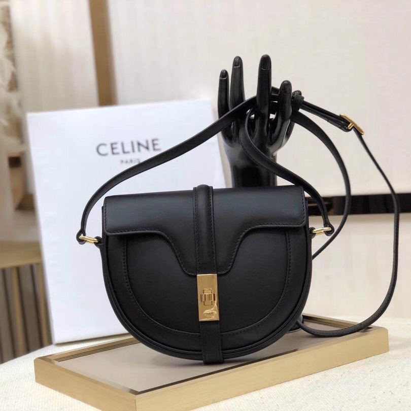 셀린느 스몰 베사체 16 숄더백 188013BEY 38NO