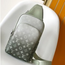루이비통 에비뉴 슬링 백 카키 그린 M11702
