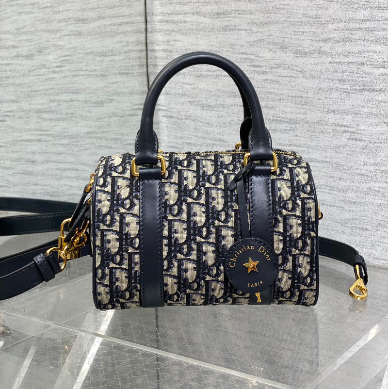 디올 오블리크 그루브 20 백 매크로까나쥬 블루 M1364UTZQ_M928