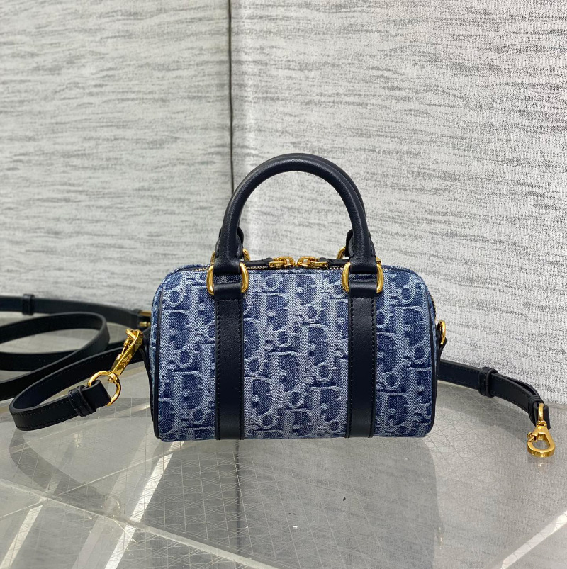 디올 그루브 16 미니백 S2348UDCE M49E