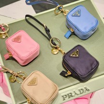 프라다 리에디션 1978 리나일론 미니 파우치 4컬러 1TT200