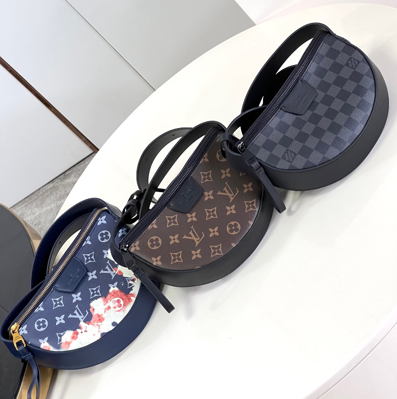 루이비통 숄더백 크로스백 LV 문 크로스바디 3컬러 M23835