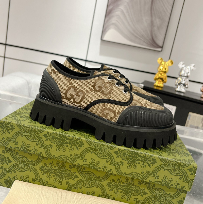 구찌 여성 여성 맥시 GG 레이스업 슈즈 751708