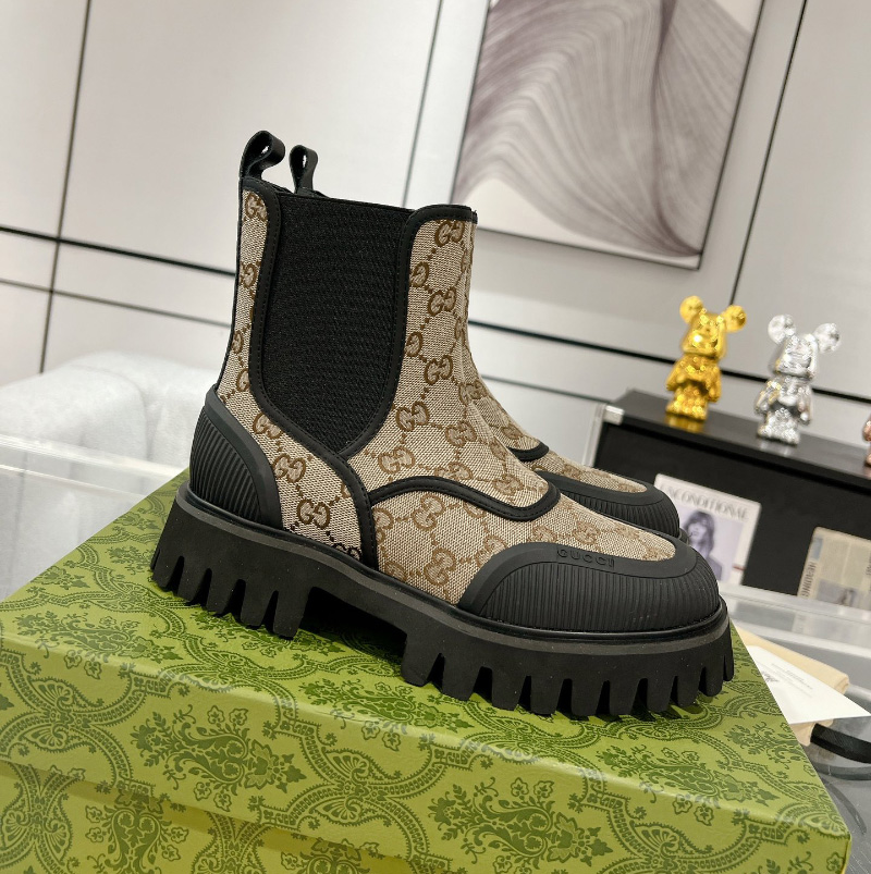 구찌 NOVO GG 캔버스 여성 앵클 부츠 751711