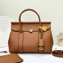 로로피아나 Loro Piana L25 탈부착 숄더 스트랩 메탈 참장식 소가죽 여성 2컬러 FAO2130